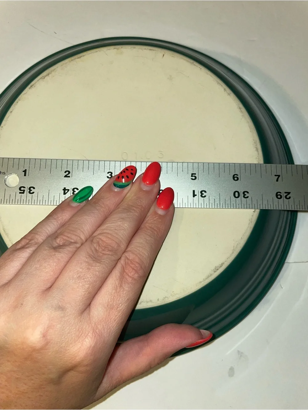 Le Creuset Green/Beige Round Stoneware Pie Dish